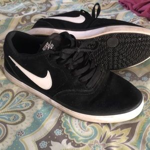 Black suede Nike’s size 8.5 men’s